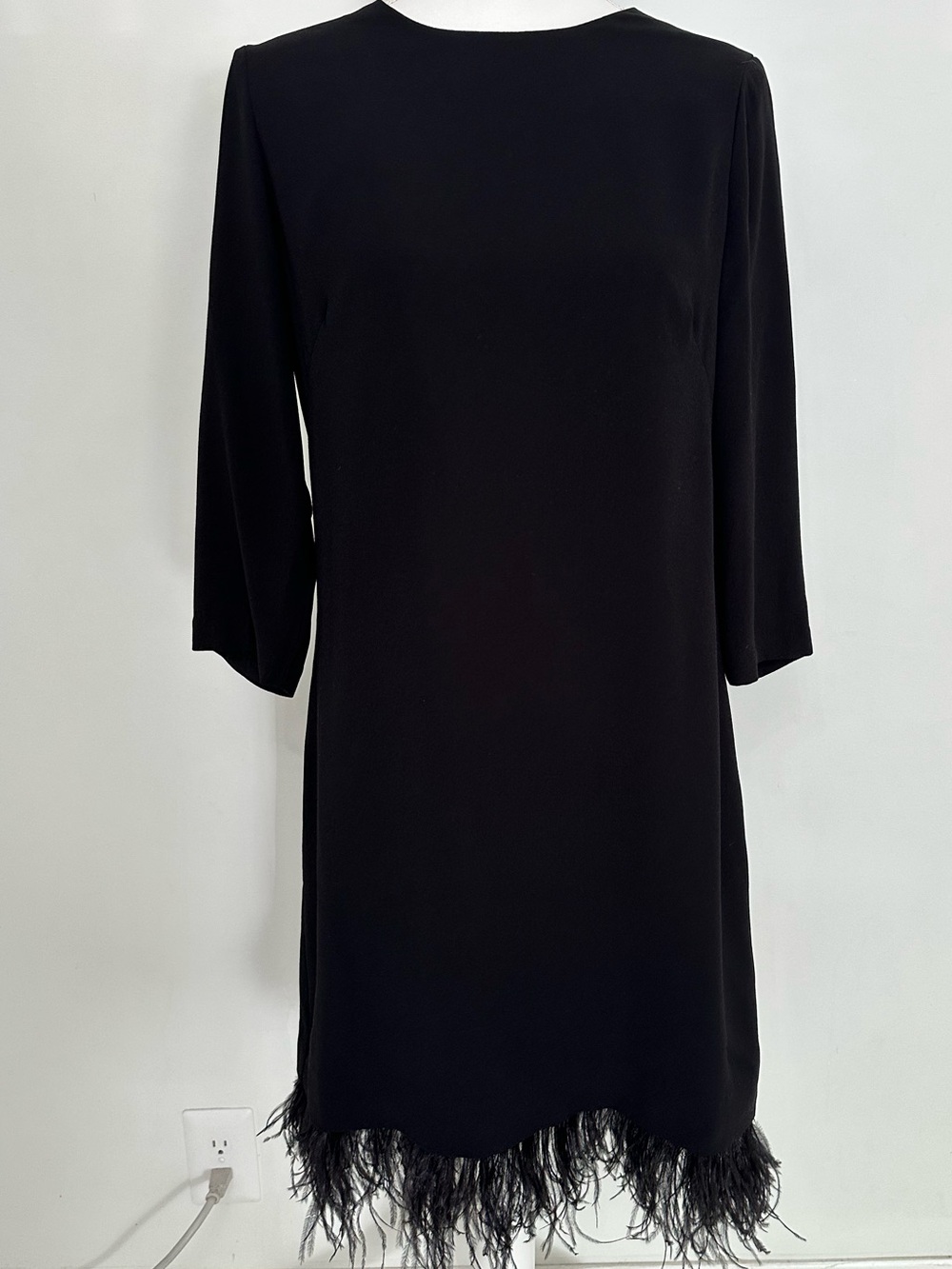 Ann Taylor Black Long-Sleeve Feather Hem Shift Dress